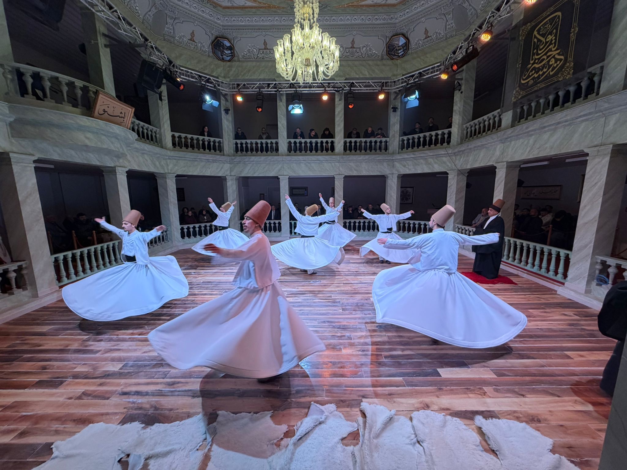 HZ. MEVLÂNA'NIN 752. VUSLAT YIL DÖNÜMÜ KASIMPAŞA MEVLEVİHANESİ'NDE YÂD EDİLDİ