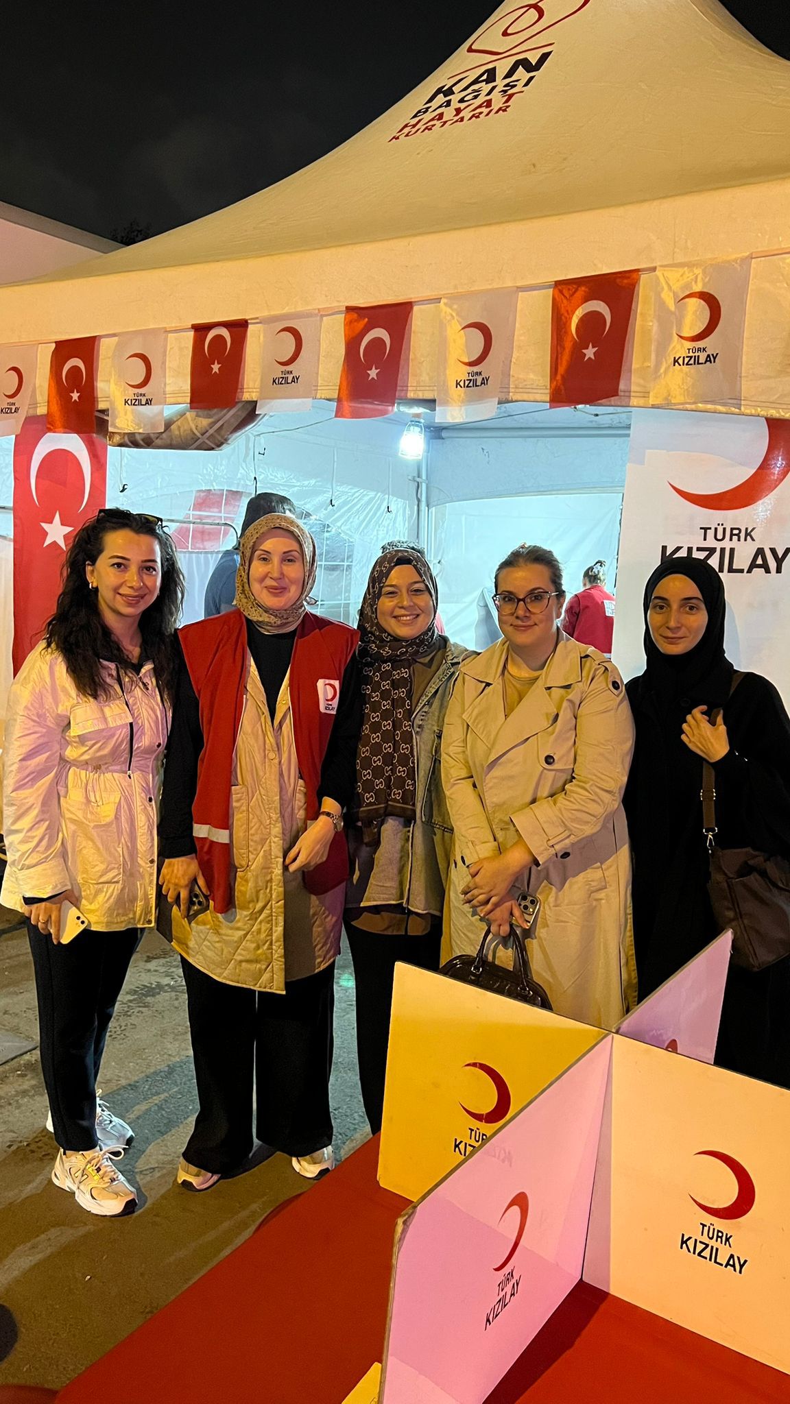 AK PARTİ BEYOĞLU’NDAN KIZILAY HAFTASI’NA ANLAMLI DESTEK