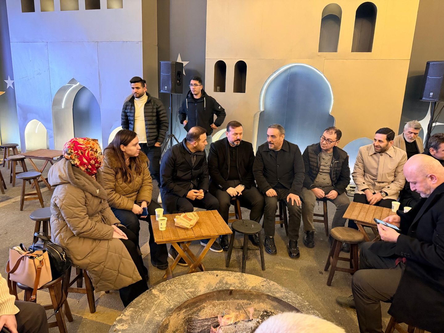 TEŞKİLATLARIN BULUŞMA ADRESİ: İL BAŞKANLIĞI BAHÇESİ