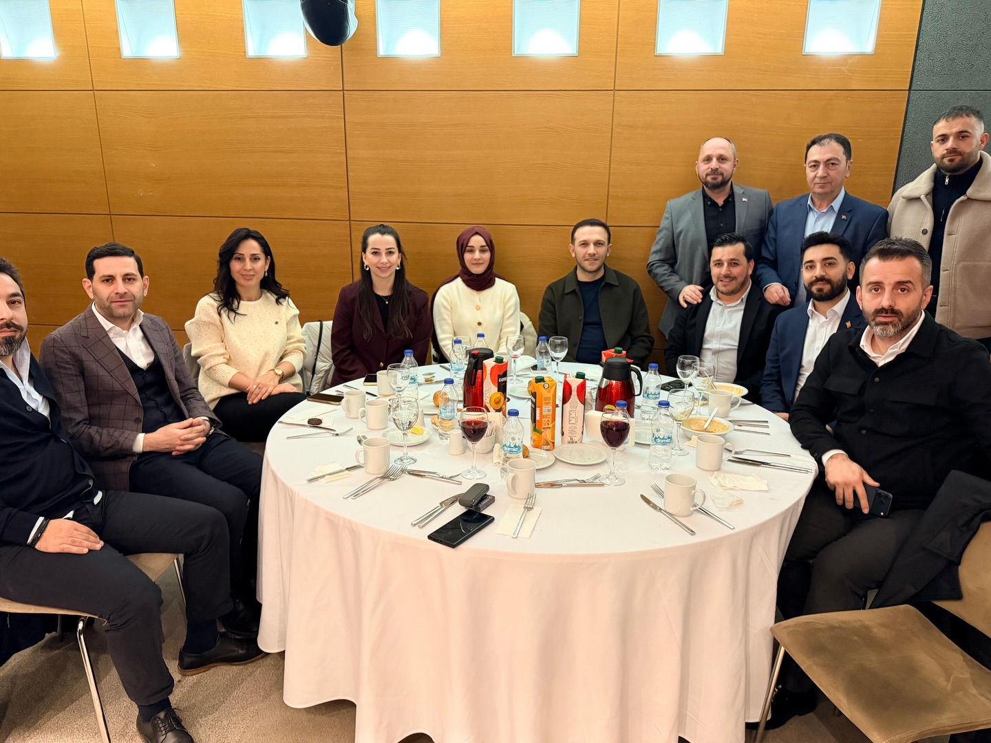 ALUCRA VAKFI İFTAR PROGRAMINDA HEMŞERİLERLE BULUŞMA