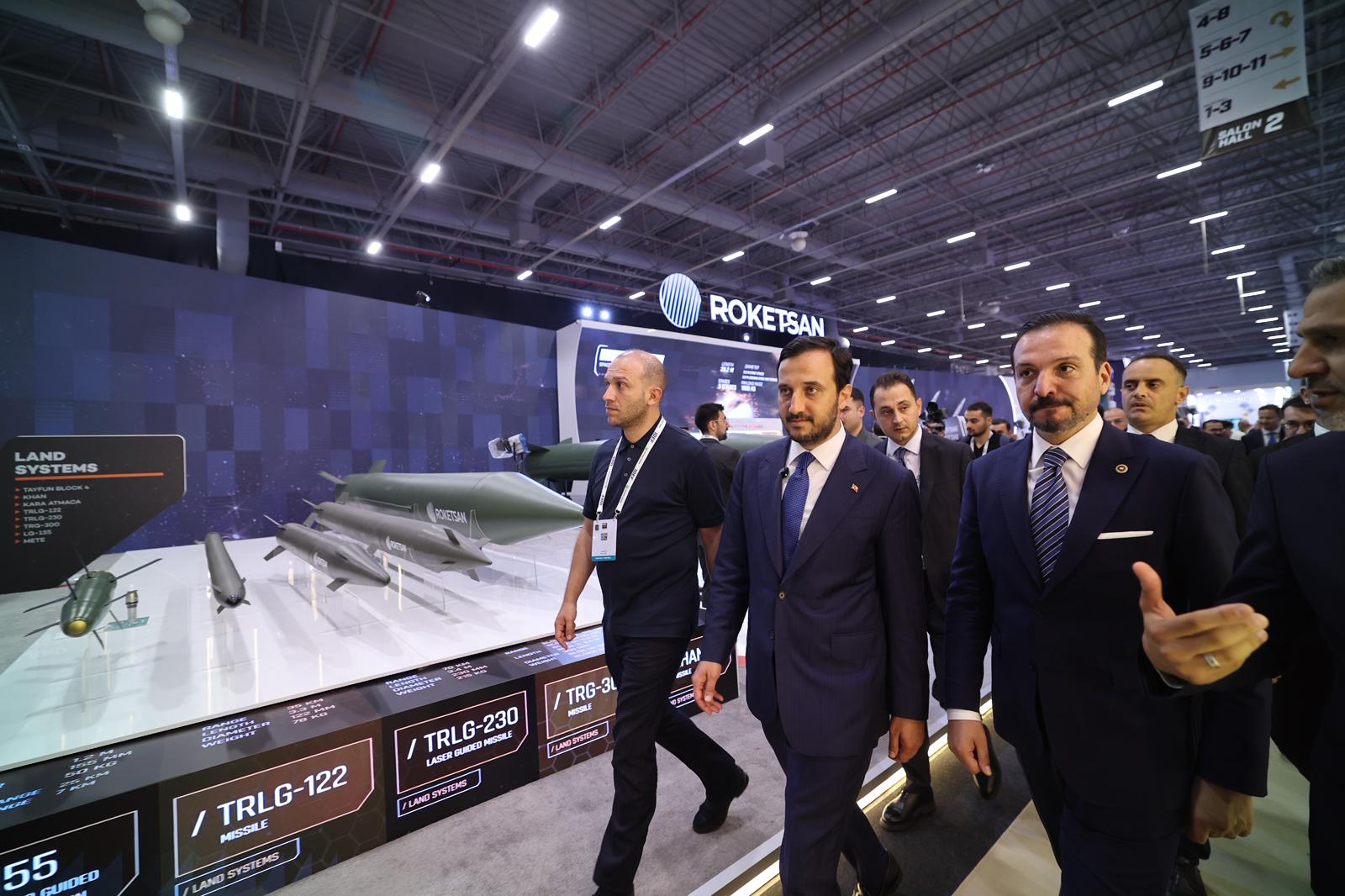 İDEF 2025’TE MİLLÎ GÜCÜMÜZLE GURUR DUYDUK